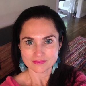 Meet your Posher, Edee